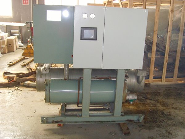 西流河镇酒店中央空调不停机清洗方法介绍